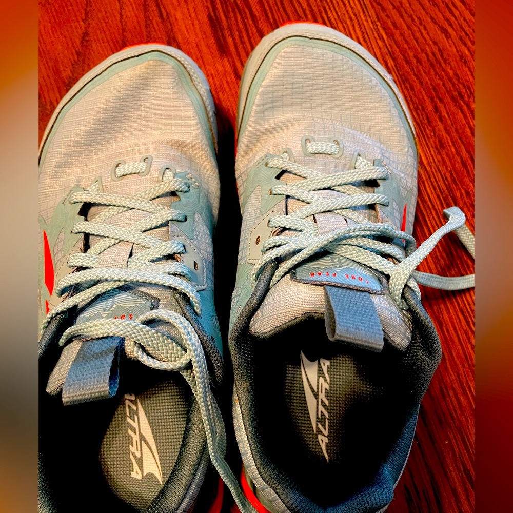 Altra Lone Peak 6 hiking shoes.  Only worn 3 times! Size 7.5